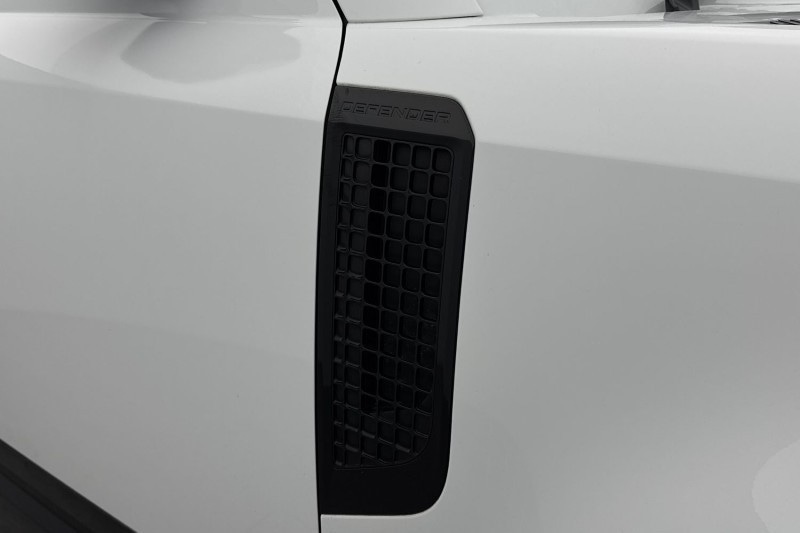 Used Land Rover Defender 2023 for sale - 77435261: Photo 20