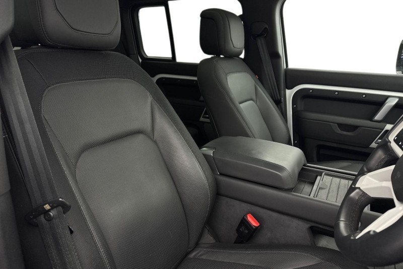 Used Land Rover Defender 2023 for sale - 77435261: Photo 26