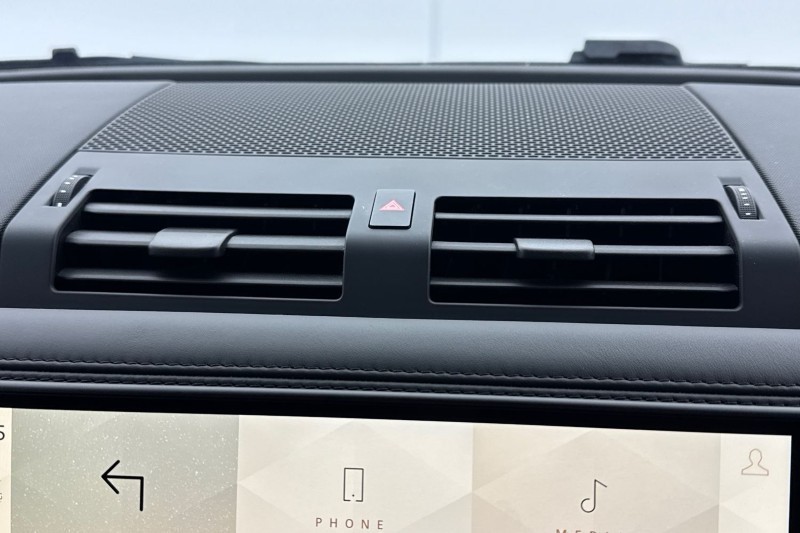 Used Land Rover Defender 2023 for sale - 77435261: Photo 33