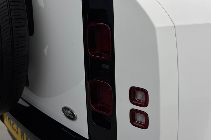 Used Land Rover Defender 2023 for sale - 77435261: Photo 42