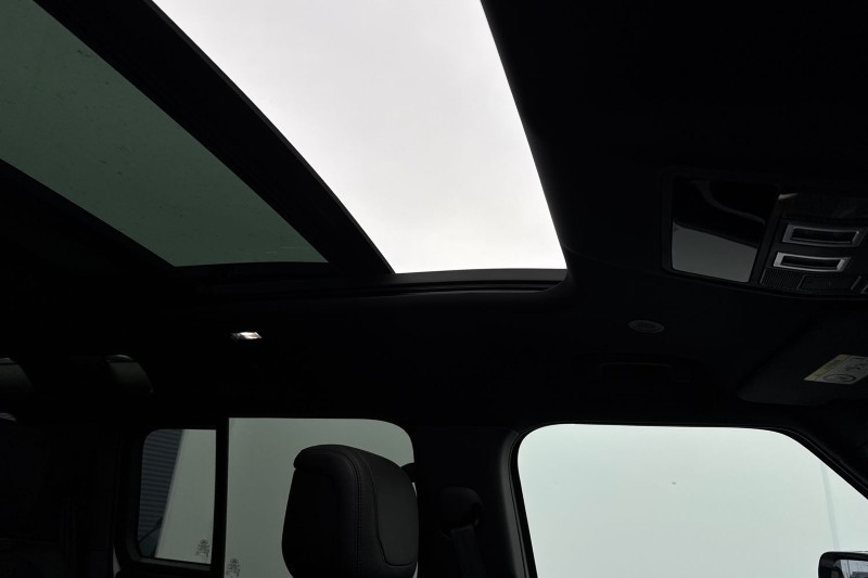 Used Land Rover Defender 2023 for sale - 77435261: Photo 50