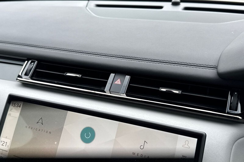 Used Land Rover Range Rover Velar 2025 for sale - 78190445: Photo 37