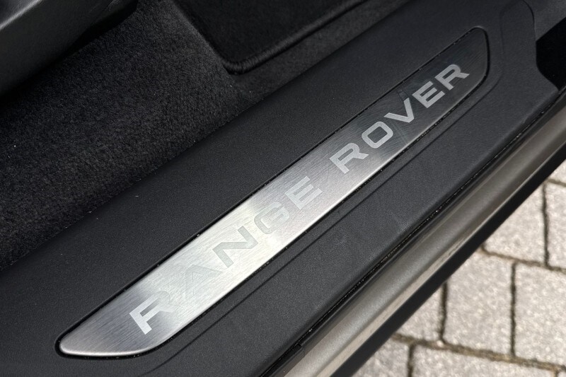 Used Land Rover Range Rover Velar 2025 for sale - 78190445: Photo 41