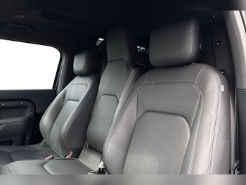 Used Land Rover Defender 2025 for sale - 78499583: Photo