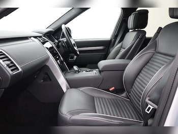 Used Land Rover Discovery 2024 for sale - 78465671: Photo