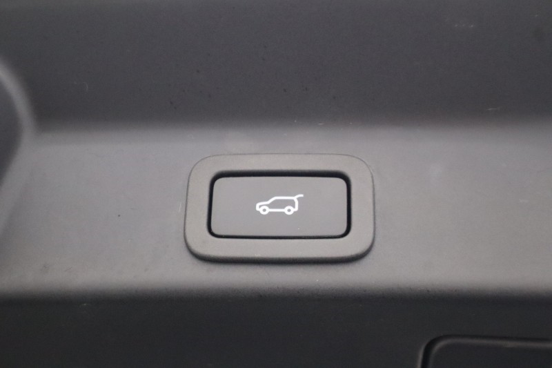 Used Jaguar F-Pace 2021 for sale - 77950795: Photo 40