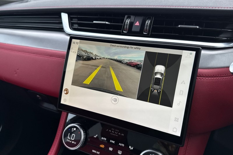 Used Jaguar F-Pace 2023 for sale - 77258382: Photo 32