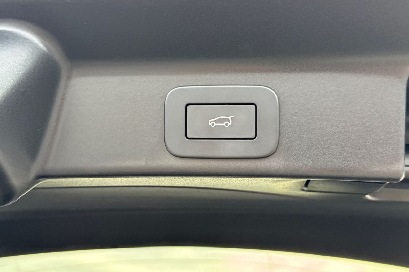 Used Jaguar F-Pace 2023 for sale - 77258382: Photo 39