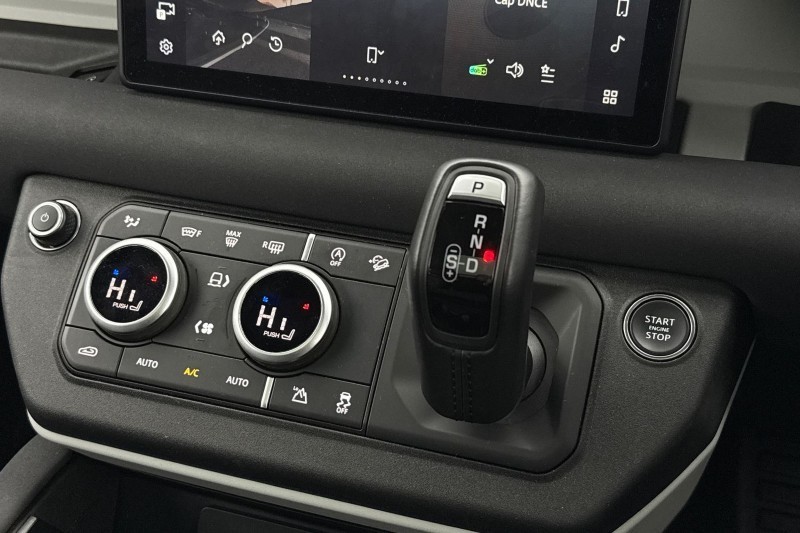 Used Land Rover Defender 2022 for sale - 77834019: Photo 13