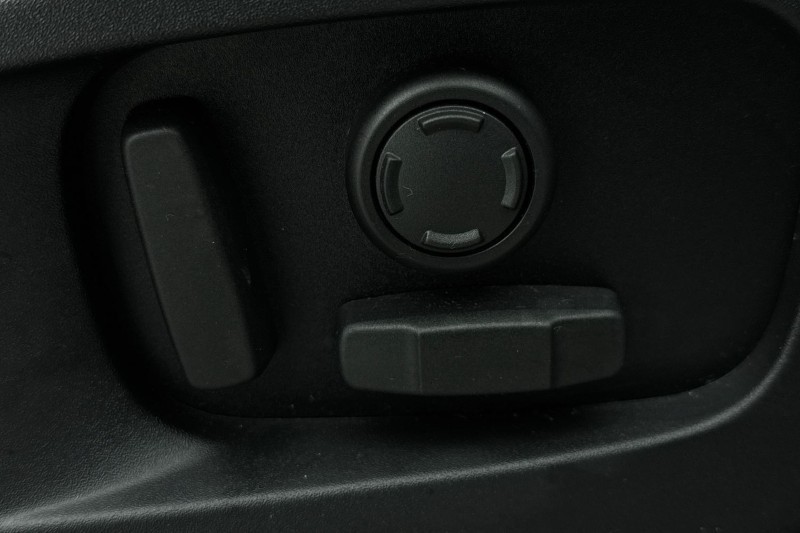 Used Land Rover Defender 2022 for sale - 77834019: Photo 24