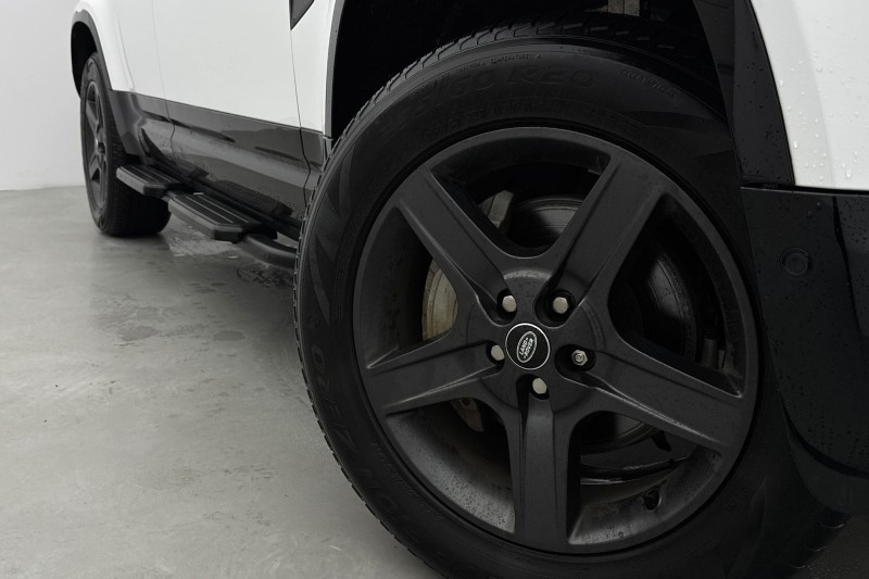 Used Land Rover Defender 2022 for sale - 77834019: Photo 41