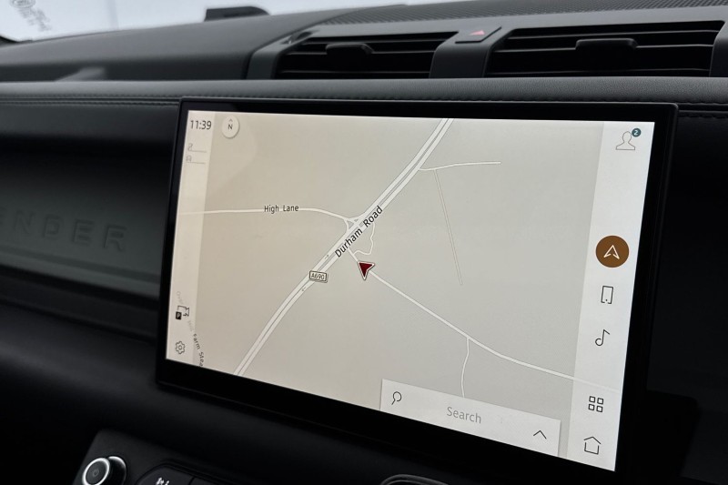 Used Land Rover Defender 2022 for sale - 77679019: Photo 11