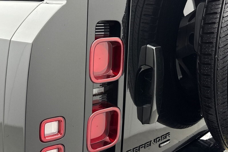 Used Land Rover Defender 2022 for sale - 77679019: Photo 19