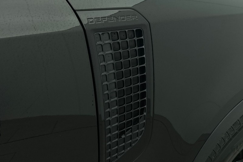 Used Land Rover Defender 2022 for sale - 77679019: Photo 20