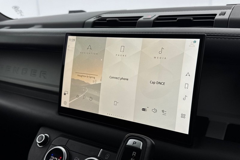 Used Land Rover Defender 2022 for sale - 77679019: Photo 30