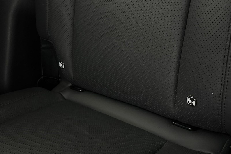 Used Land Rover Defender 2022 for sale - 77679019: Photo 35