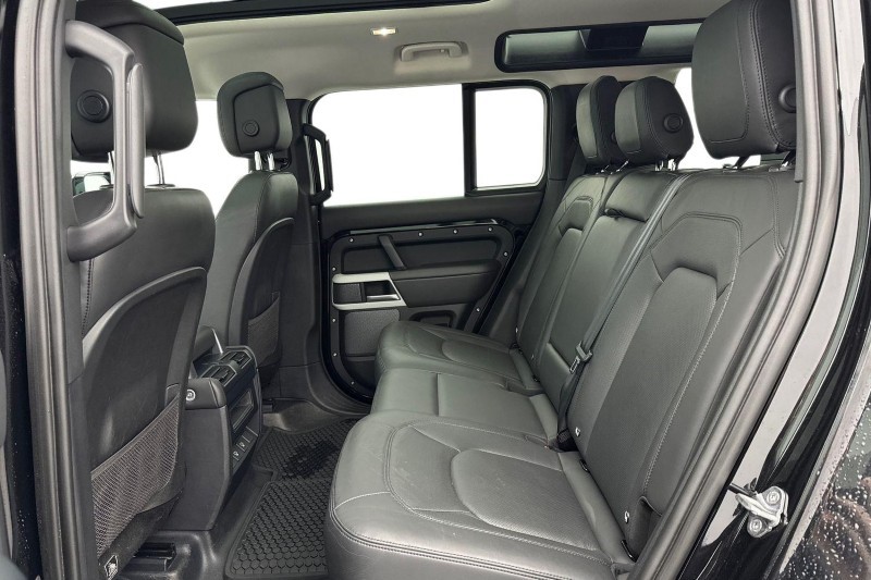 Used Land Rover Defender 2022 for sale - 77679019: Photo 4