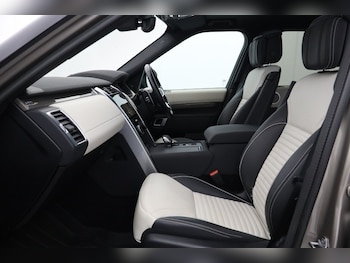 Used Land Rover Discovery 2023 for sale - 79491493: Photo