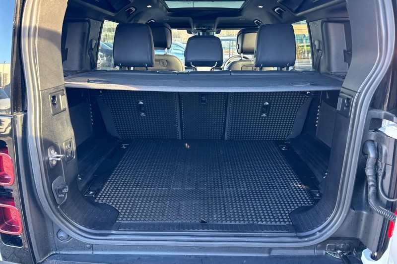 Used Land Rover Defender 2022 for sale - 76984361: Photo 10