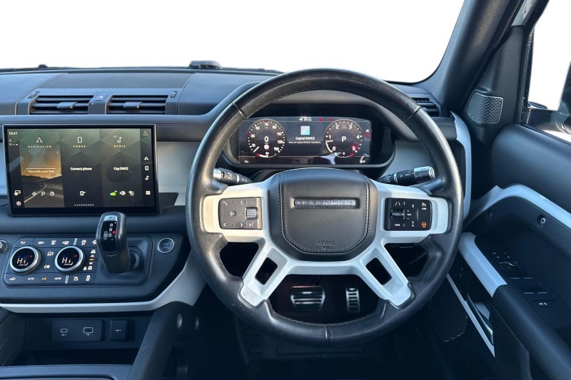 Used Land Rover Defender 2022 for sale - 76984361: Photo 15