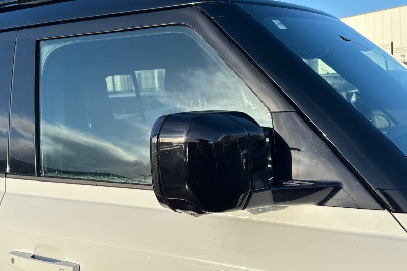 Used Land Rover Defender 2022 for sale - 76984361: Photo 45