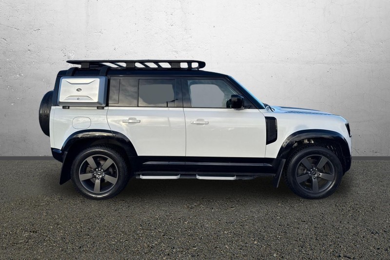 Used Land Rover Defender 2022 for sale - 76984361: Photo 5