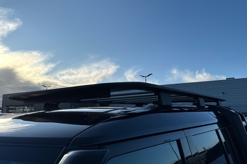 Used Land Rover Defender 2022 for sale - 76984361: Photo 50