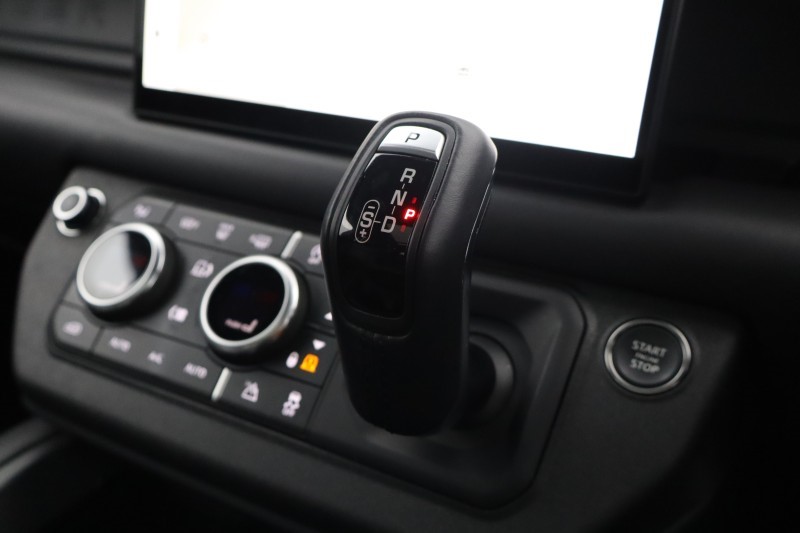 Used Land Rover Defender 2024 for sale - 77802073: Photo 14