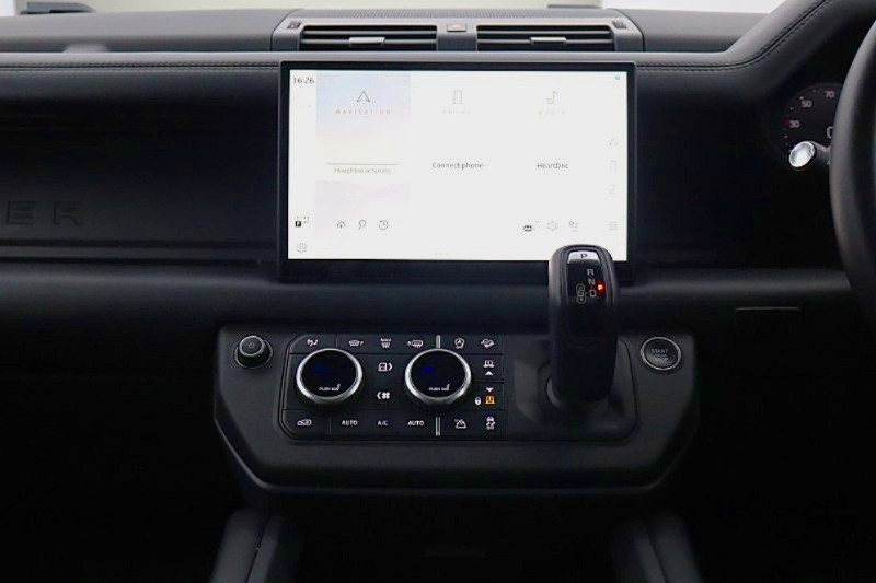 Used Land Rover Defender 2024 for sale - 77802073: Photo 15