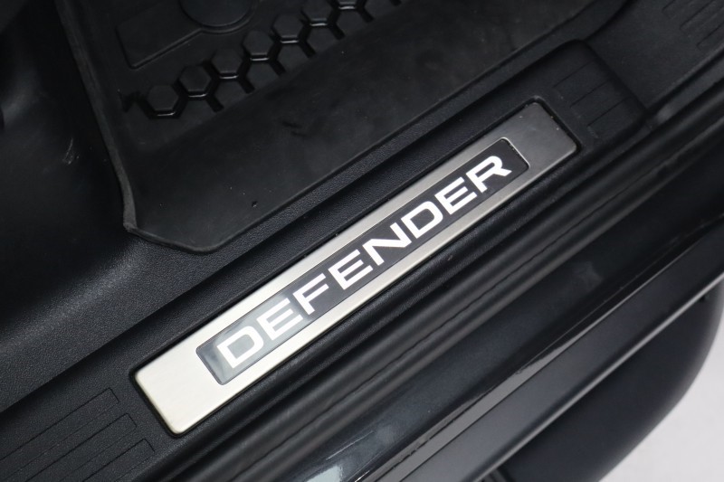 Used Land Rover Defender 2024 for sale - 77802073: Photo 37