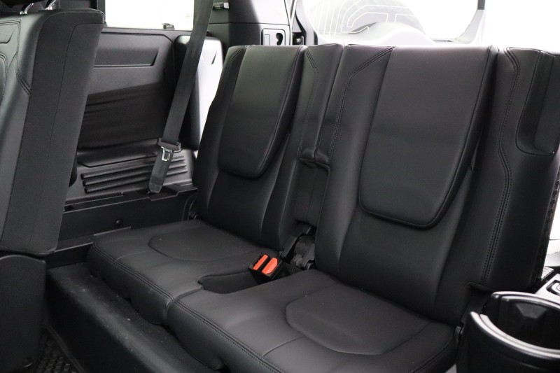 Used Land Rover Defender 2024 for sale - 77802073: Photo 40