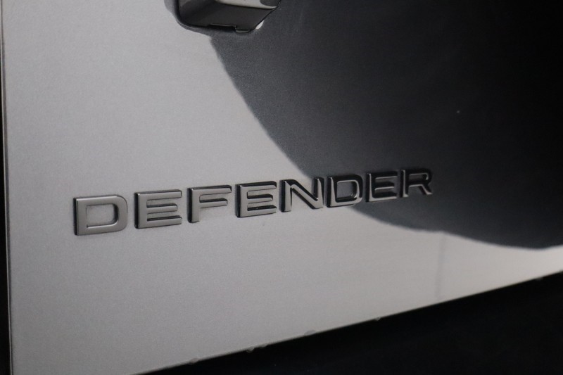 Used Land Rover Defender 2024 for sale - 77802073: Photo 45