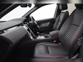 Used Land Rover Discovery Sport 2023 for sale - 77762918: Photo