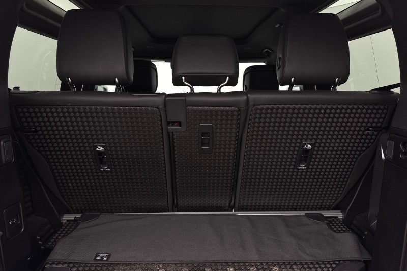 Used Land Rover Defender 2024 for sale - 77718123: Photo 10