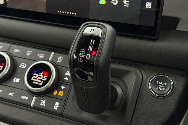 Used Land Rover Defender 2024 for sale - 77718123: Photo 13