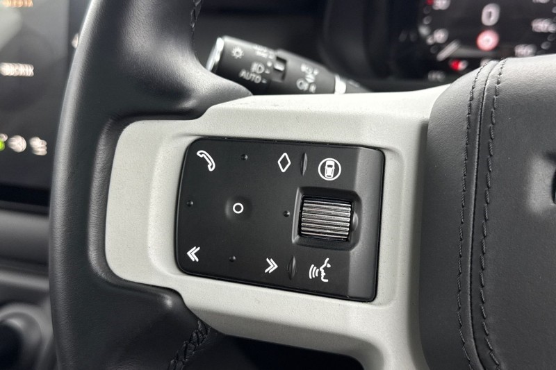 Used Land Rover Defender 2024 for sale - 77718123: Photo 27