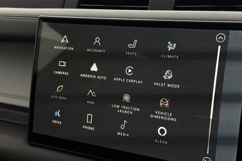 Used Land Rover Defender 2024 for sale - 77718123: Photo 30