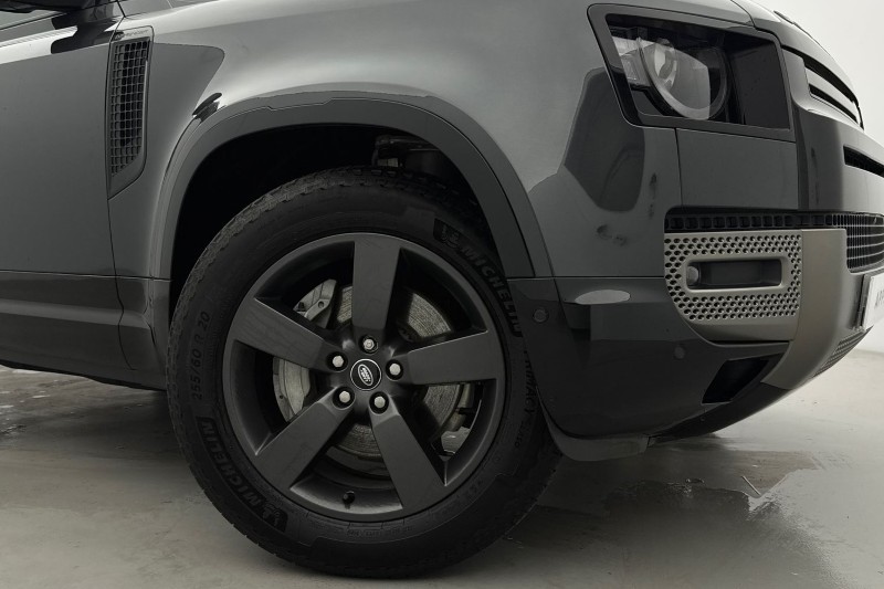 Used Land Rover Defender 2024 for sale - 77718123: Photo 38