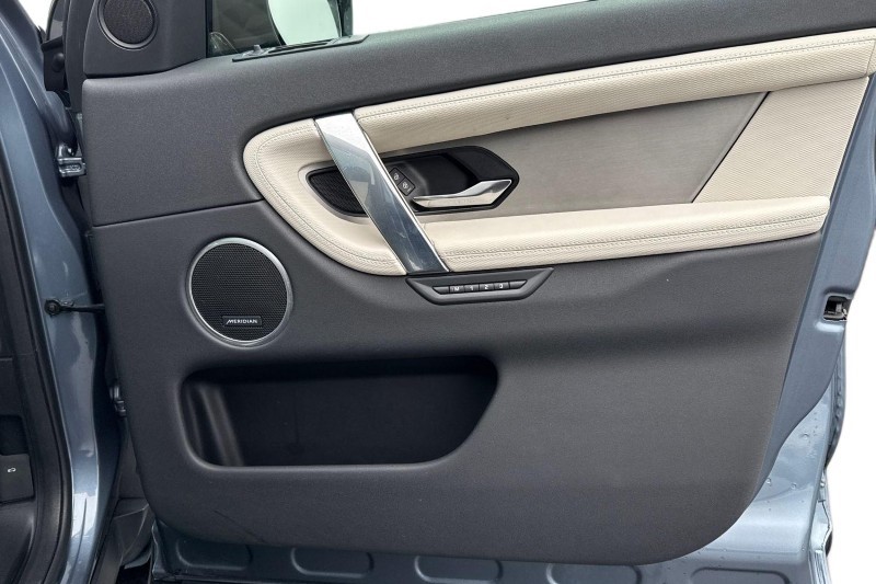 Used Land Rover Discovery Sport 2022 for sale - 76984362: Photo 22