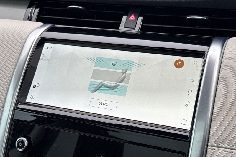 Used Land Rover Discovery Sport 2022 for sale - 76984362: Photo 32