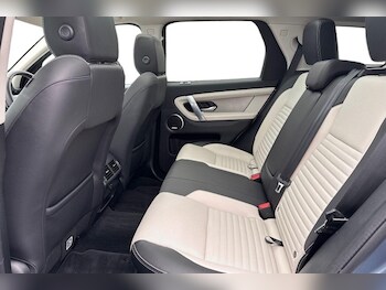 Used Land Rover Discovery Sport 2022 for sale - 76984362: Photo