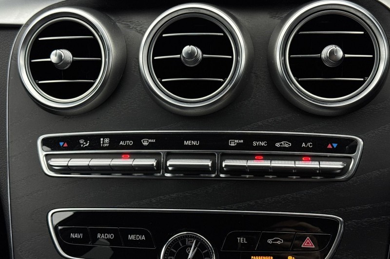 Used Mercedes-Benz C Class 2021 for sale - 77406435: Photo 30