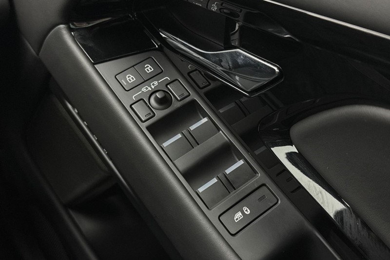 Used Land Rover Range Rover Evoque 2024 for sale - 77420526: Photo 23