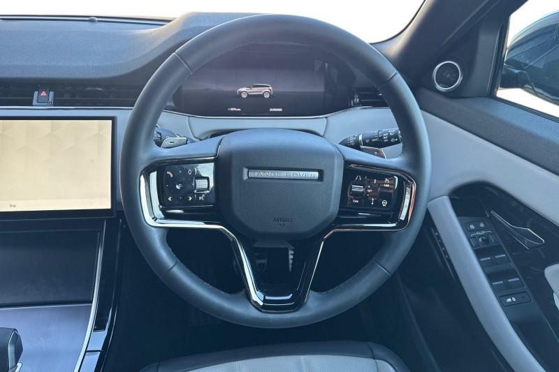 Used Land Rover Range Rover Evoque 2025 for sale - 76984322: Photo 15