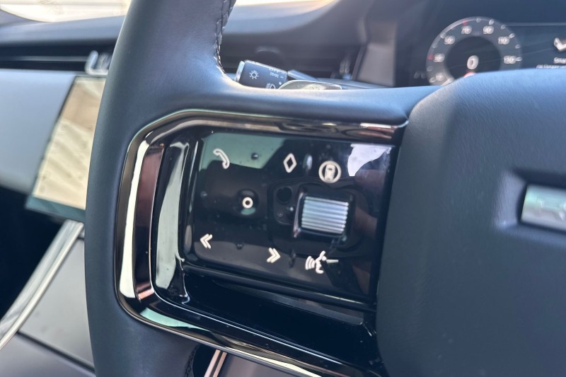 Used Land Rover Range Rover Evoque 2025 for sale - 76984322: Photo 28