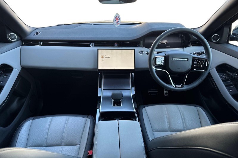 Used Land Rover Range Rover Evoque 2025 for sale - 76984322: Photo 9