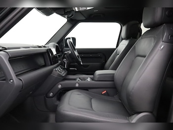 Used Land Rover Defender 2024 for sale - 78486107: Photo