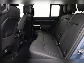 Used Land Rover Defender 2023 for sale - 79127439: Photo