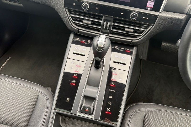 Used Porsche Macan 2022 for sale - 76984327: Photo 13