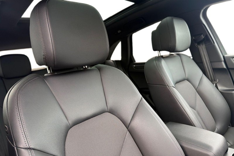 Used Porsche Macan 2022 for sale - 76984327: Photo 26